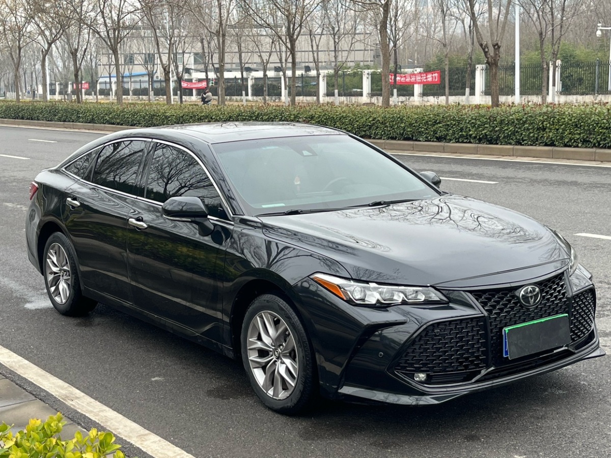 Toyota Avalon 2020 car image #3