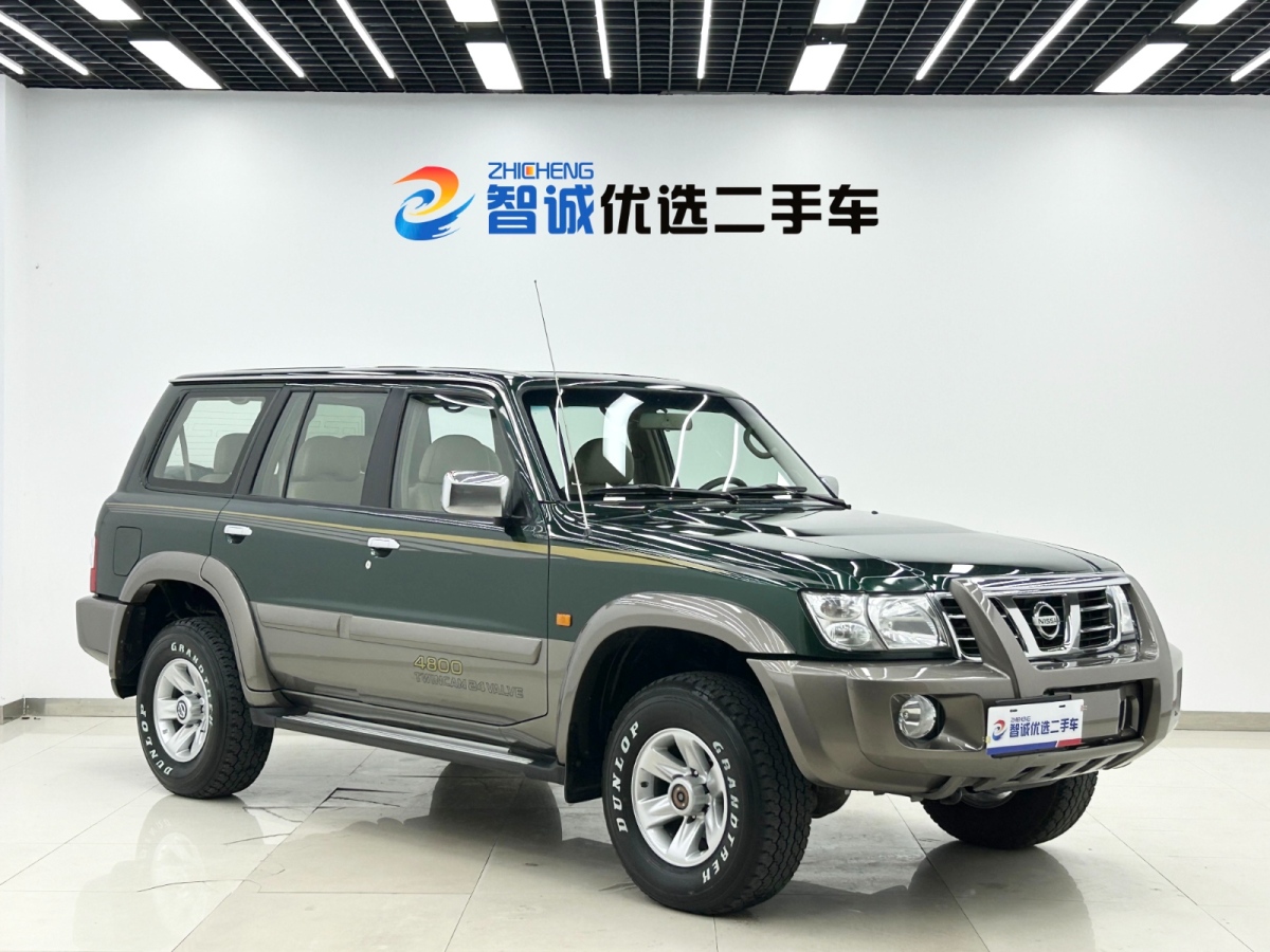 日产 途乐 2004 汽车图片 #3