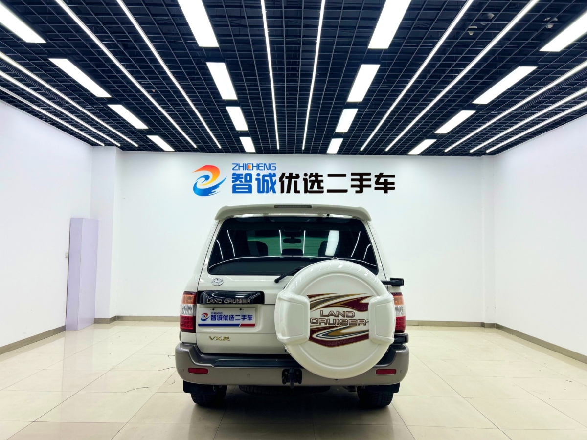 Toyota Land Cruiser 2005 immagine di auto #3