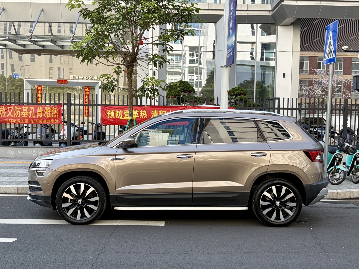Skoda Karoq 2020 car image #3