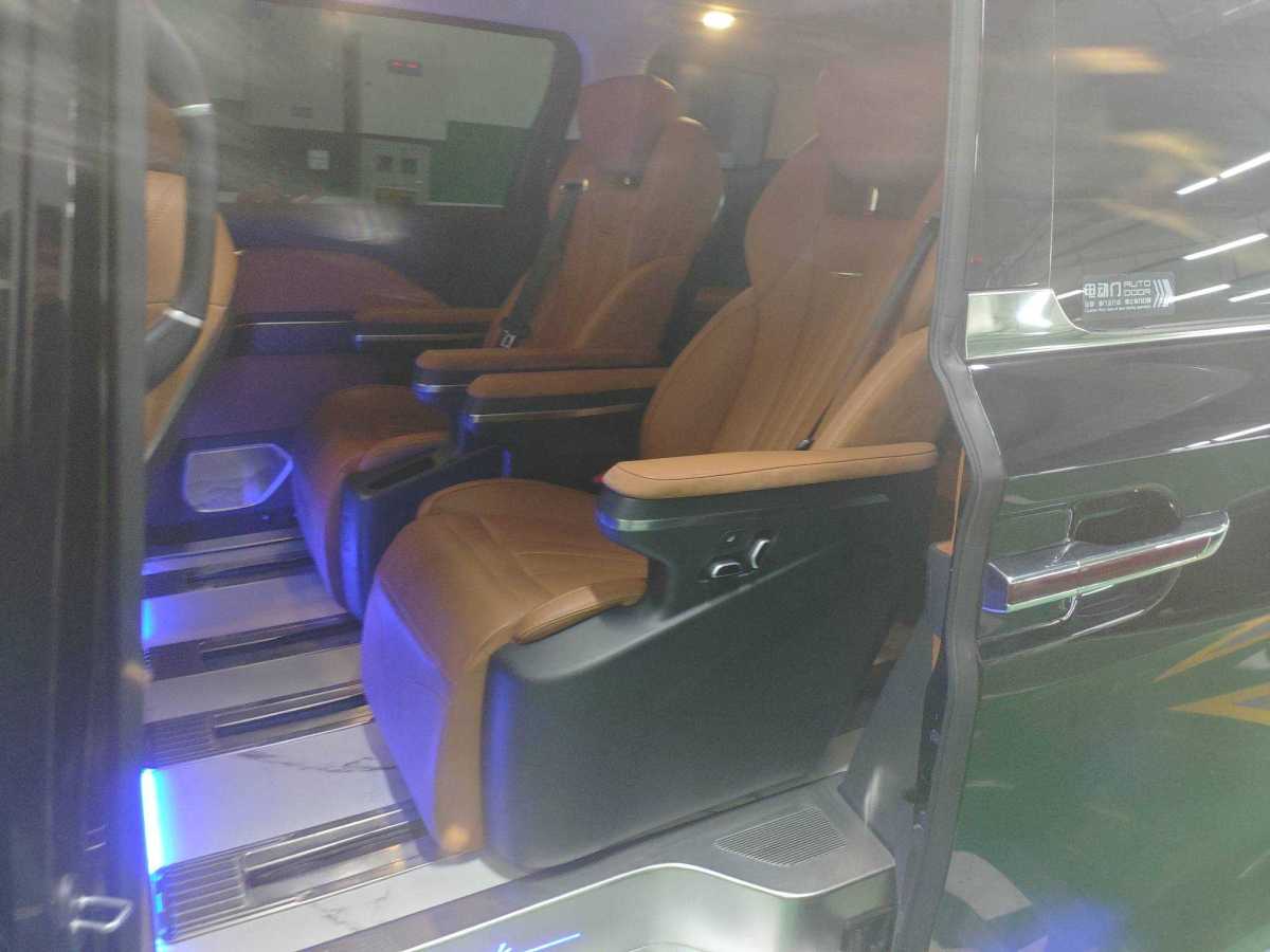 HongQi HQ9 PHEV 2025 immagine di auto #3