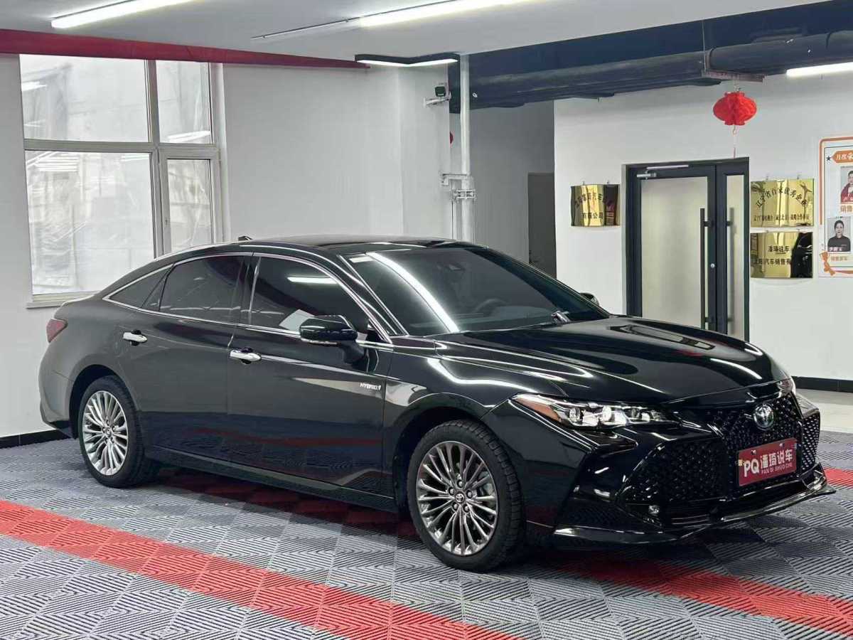 Toyota Avalon 2022 car image #3