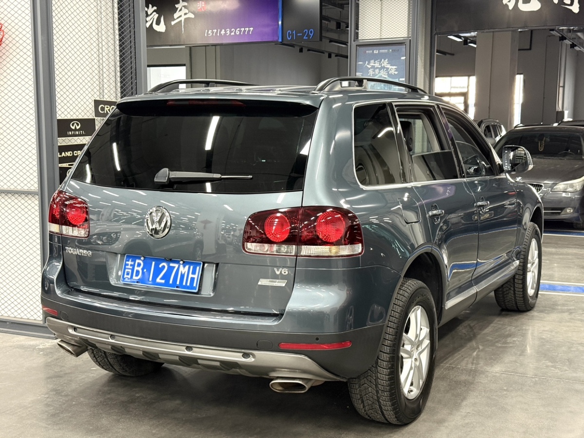 Volkswagen Touareg 2008 immagine di auto #3