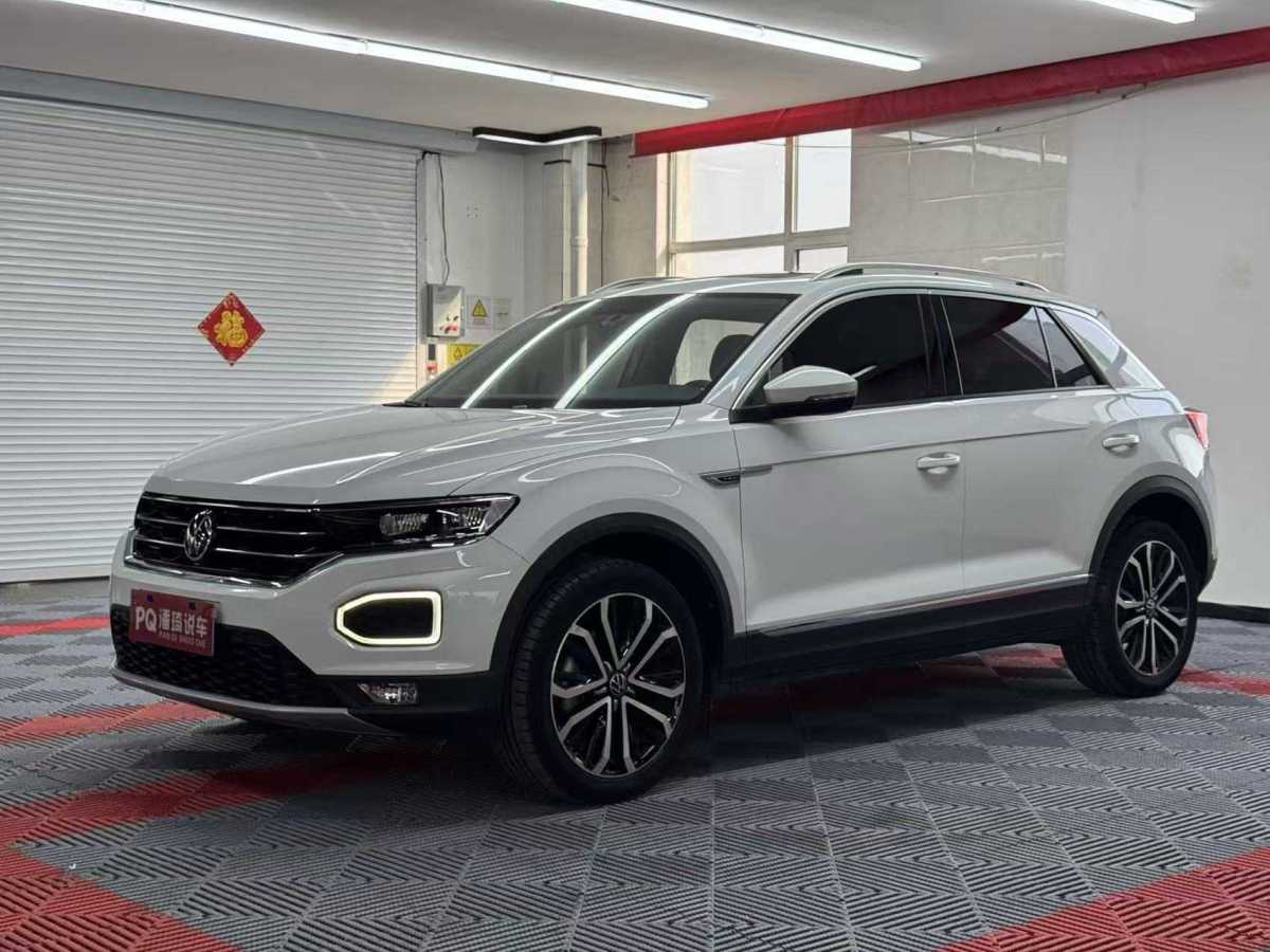 Volkswagen T-Roc 2021 car image #3