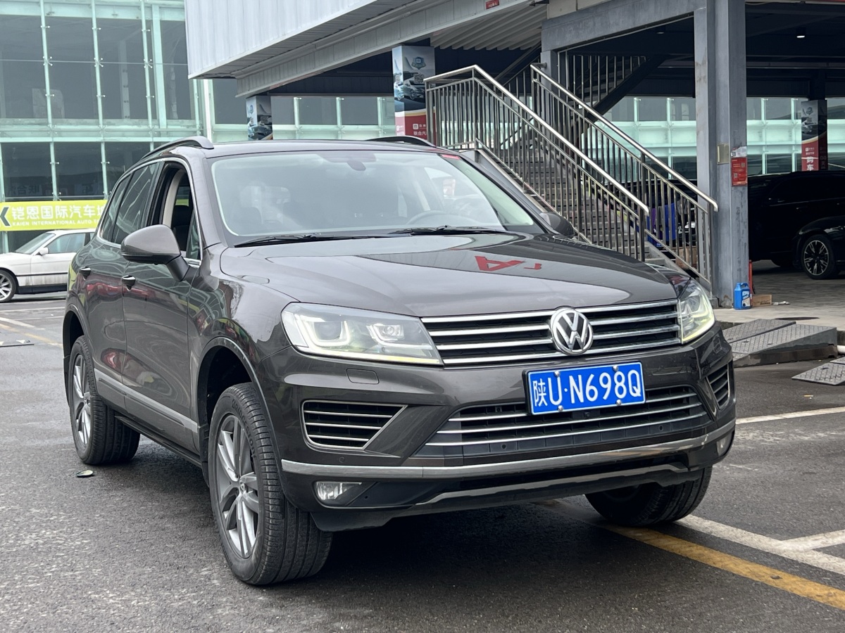 Volkswagen Touareg 2018 car image #3