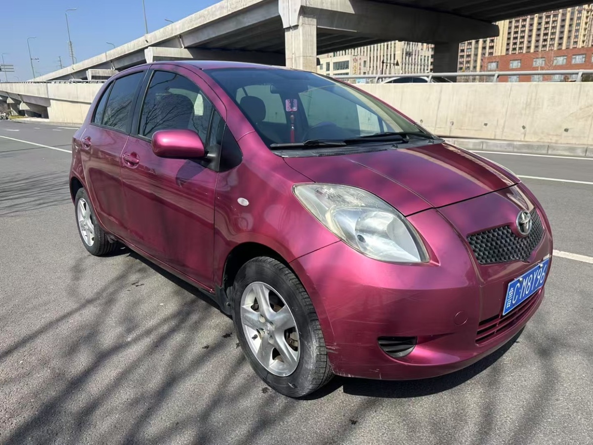 Toyota Yaris 2009 car image #3