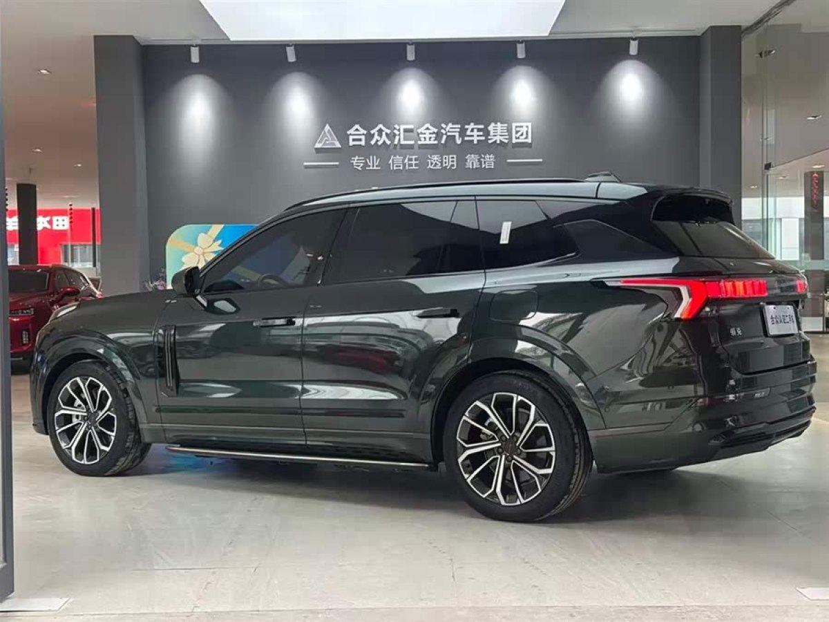 Lynk & Co 09 EM-P 2024 car image #3