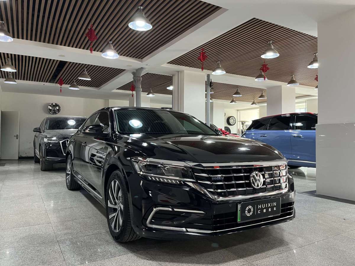 Volkswagen 2019 car image #3