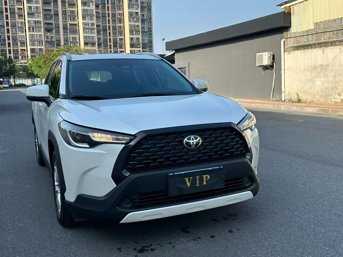 Toyota Corolla Cross 2023 immagine di auto #3