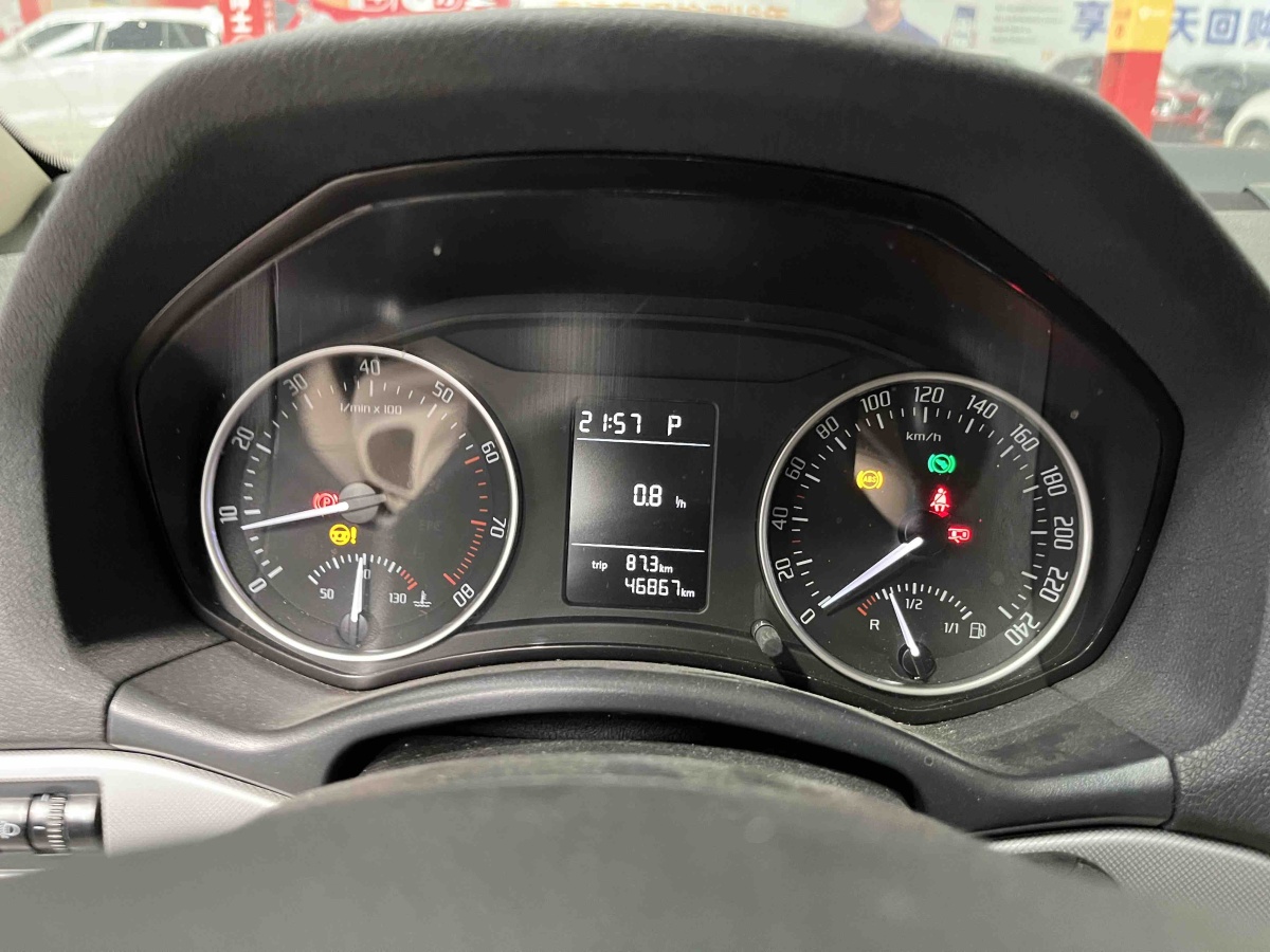 Skoda Octavia 2016 car image #3