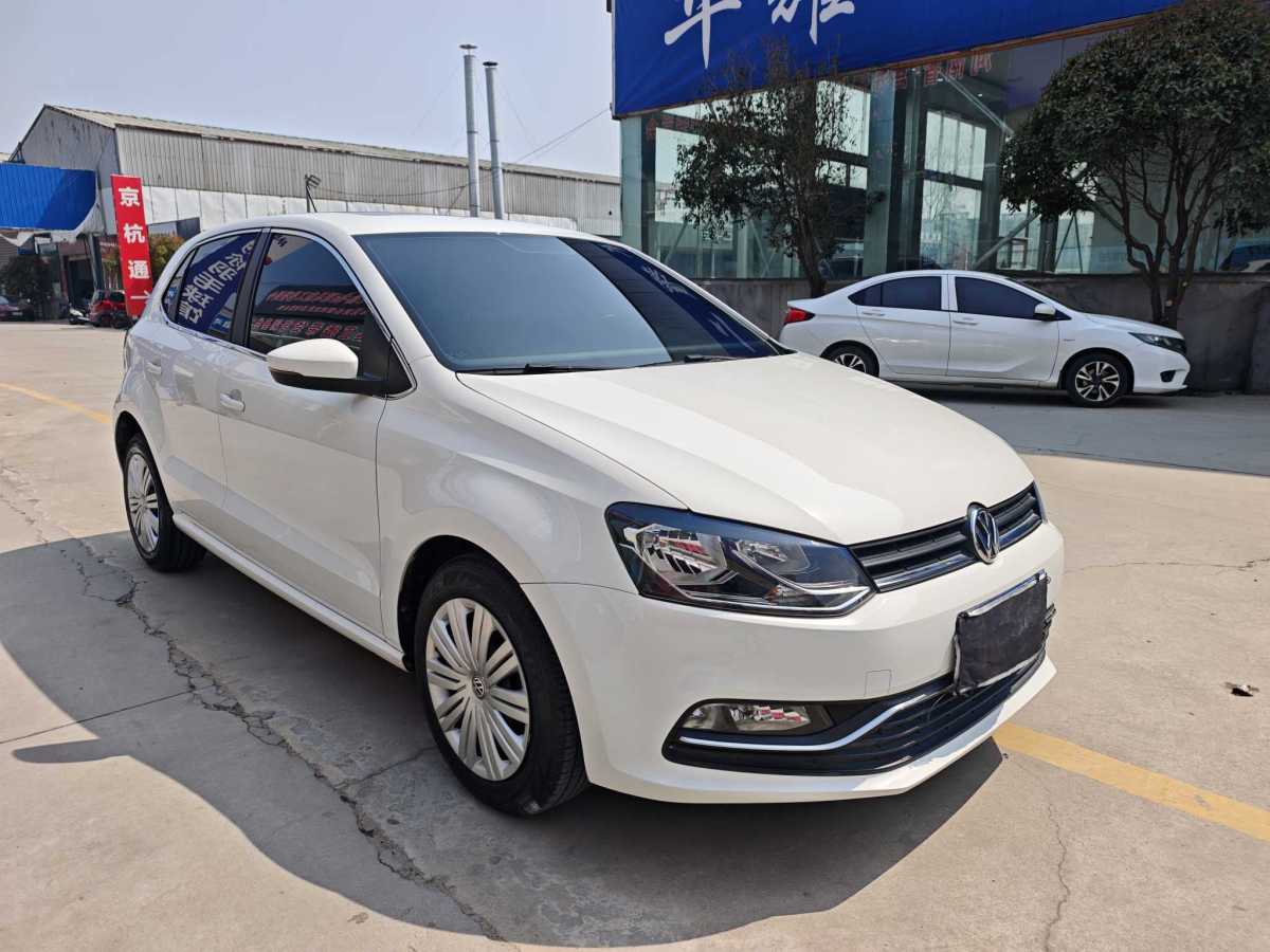 Volkswagen Polo 2019 car image #3