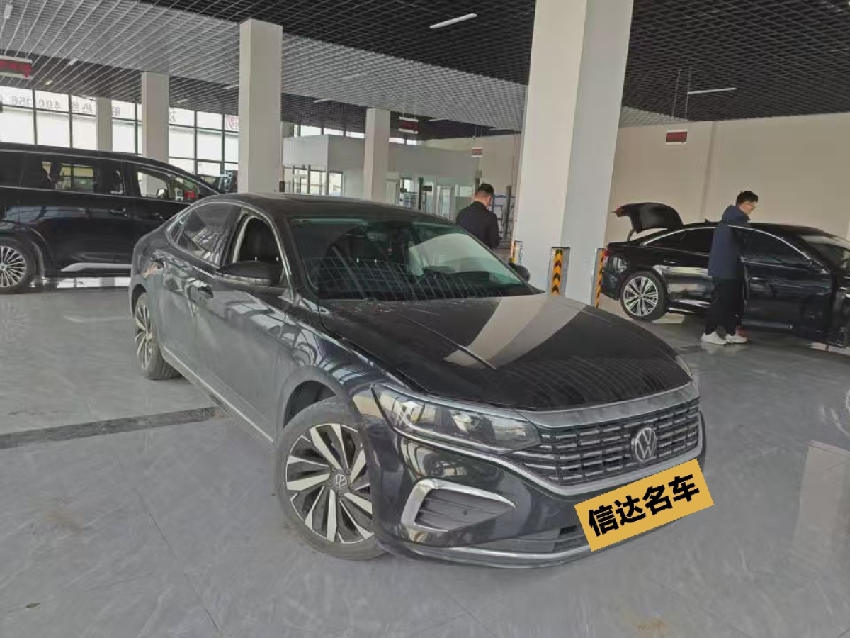 Volkswagen Passat 2024 car image #3