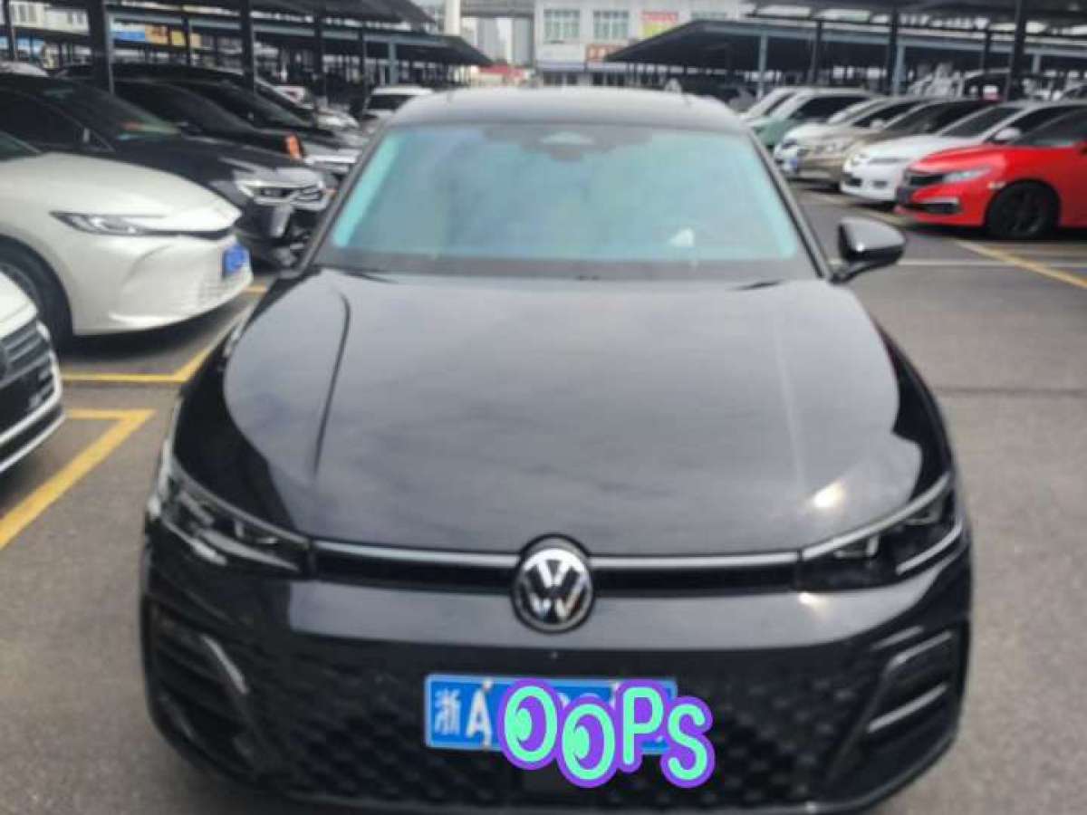 Volkswagen Passat 2025 car image #3