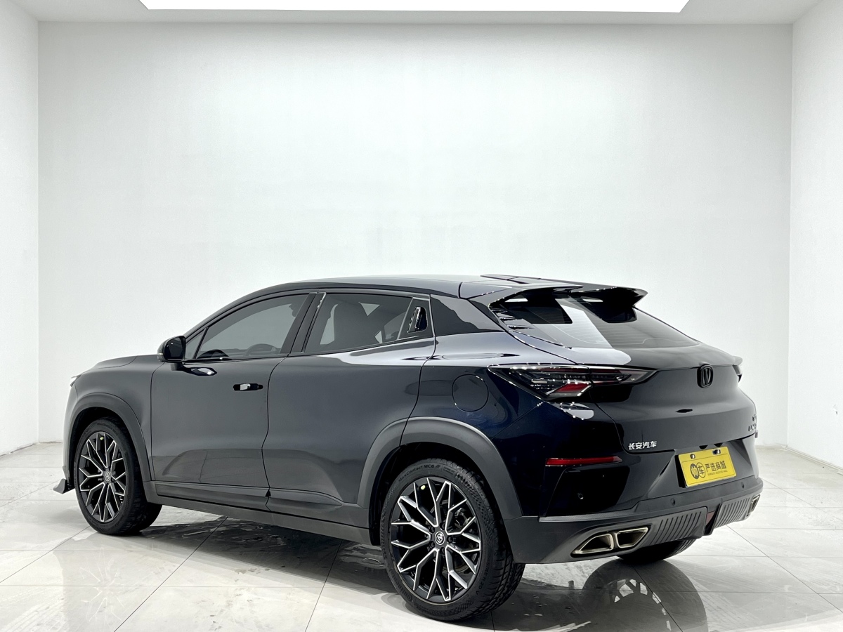 Changan UNI-T 2021 صورة سيارة #3