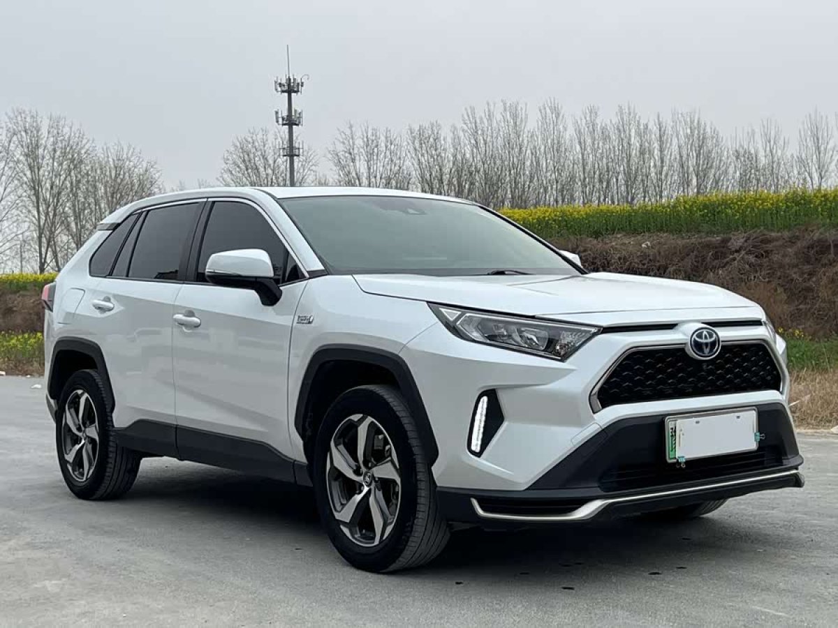 Toyota RAV4 Hybird E+ 2022 car image #3