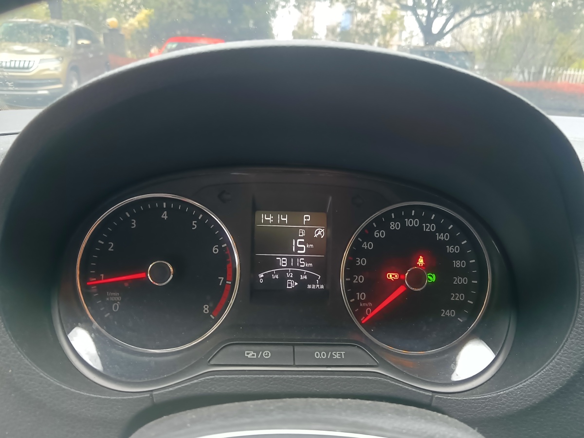 Volkswagen Polo 2018 car image #3