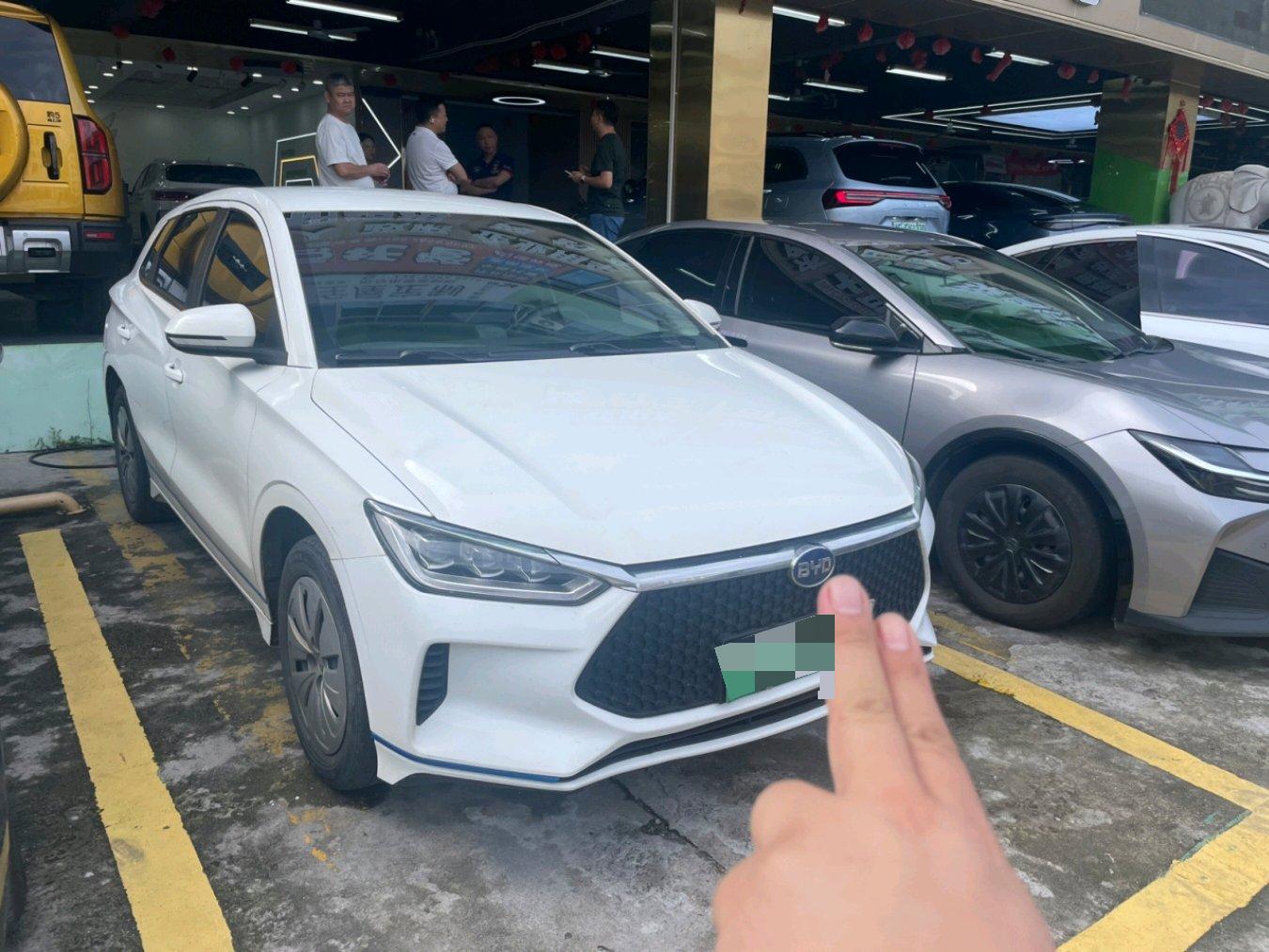 BYD e2 2021 #3 BYD e2 2021 imagem de carro #3