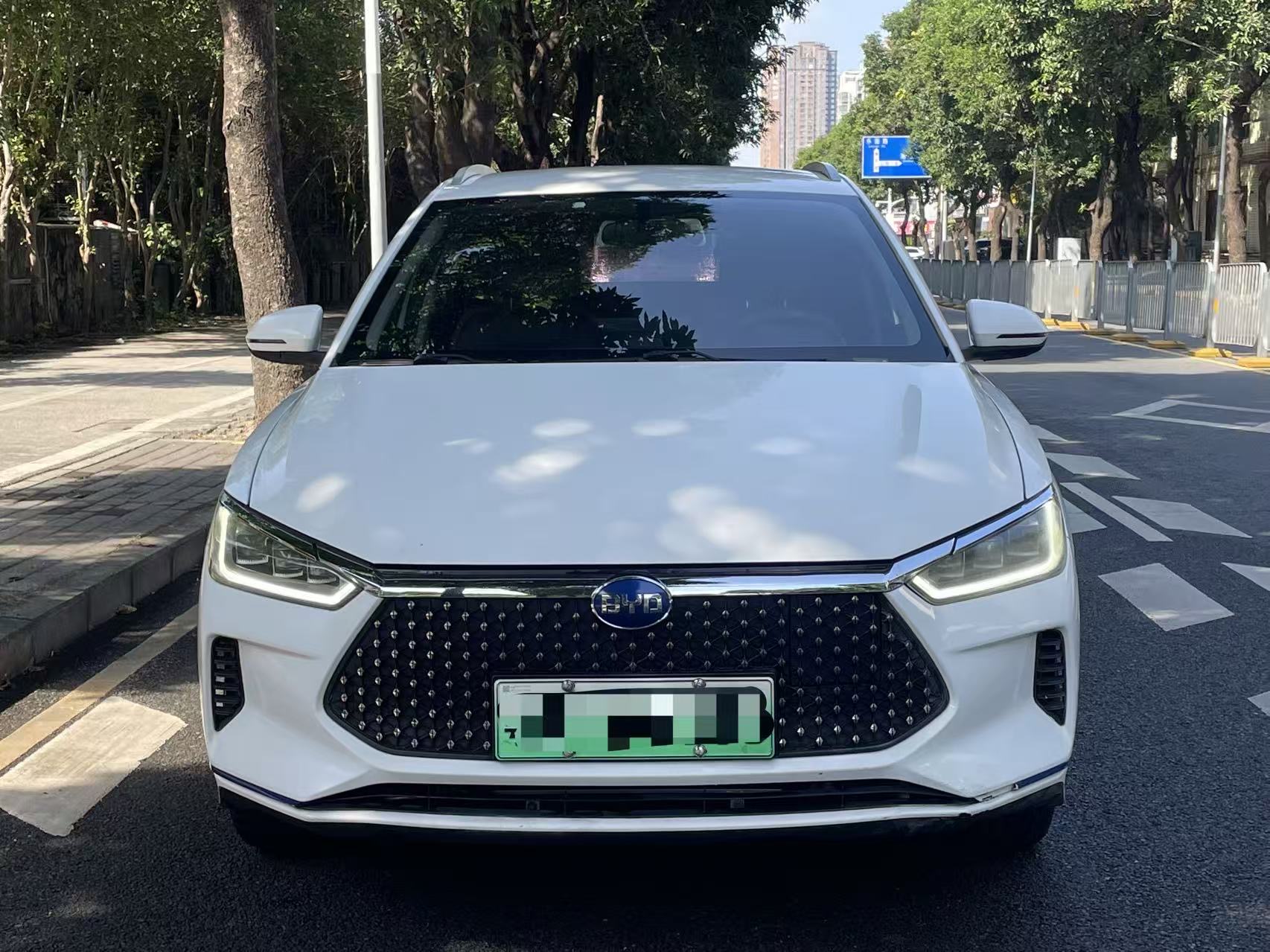 BYD e2 2021 #3 BYD e2 2021 صورة سيارة #3