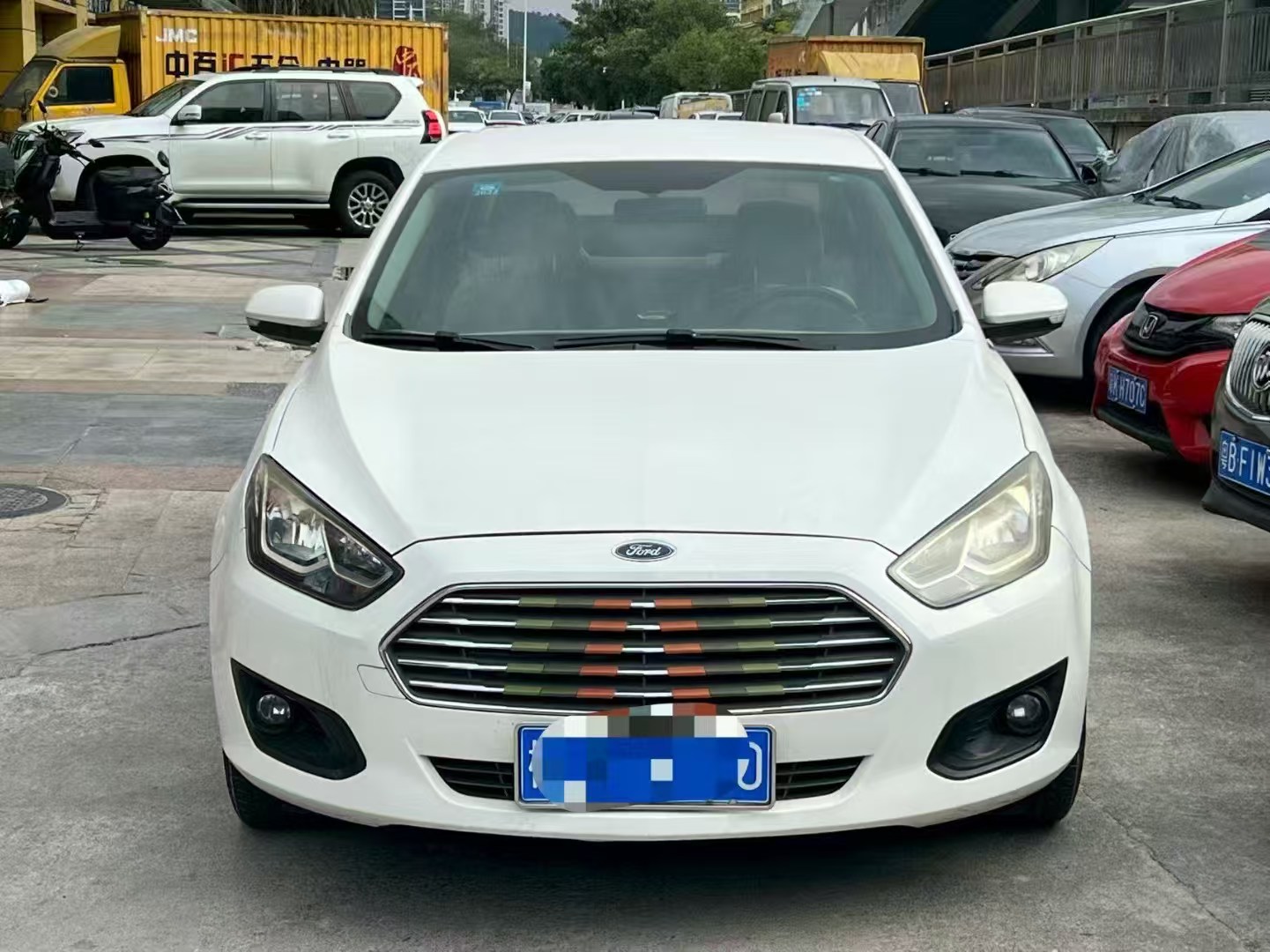 Ford Escort 2018 car image #3