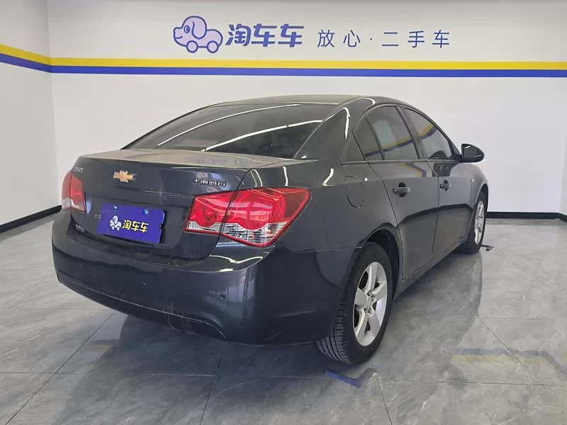 Chevrolet Cruze 2010 car image #3