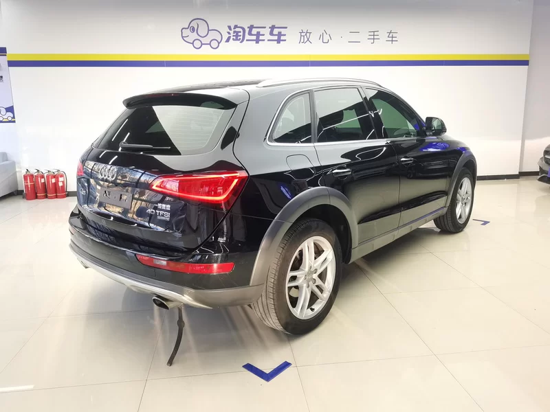 Audi Q5 2018 car image #3
