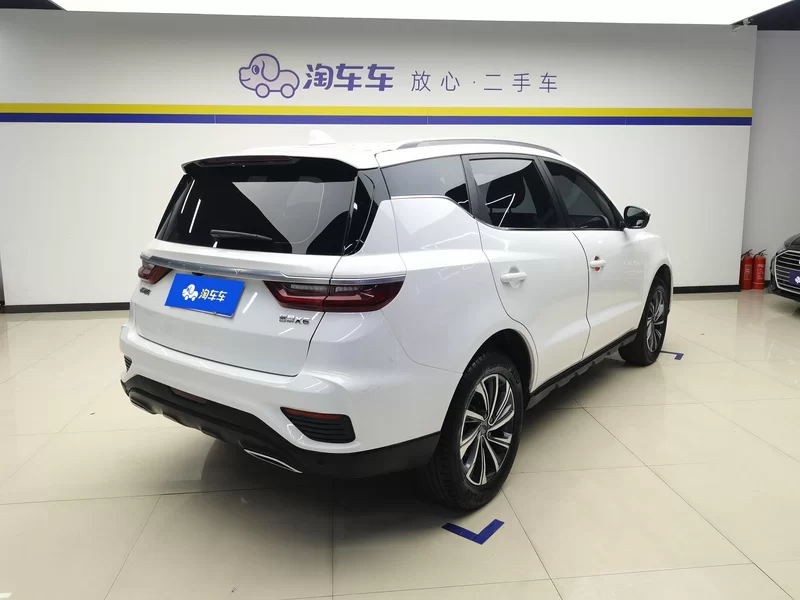 GEELY Vision X6 2020 car image #3