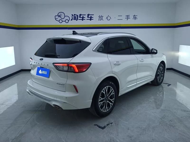 Ford Escape 2020 immagine di auto #3