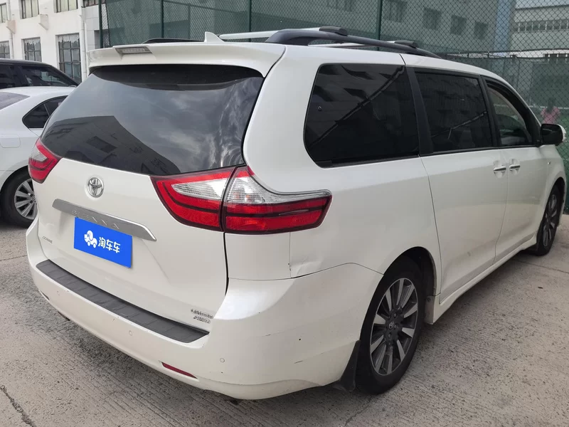 Toyota SIENNA 2018 #3 Toyota SIENNA 2018 صورة سيارة #3