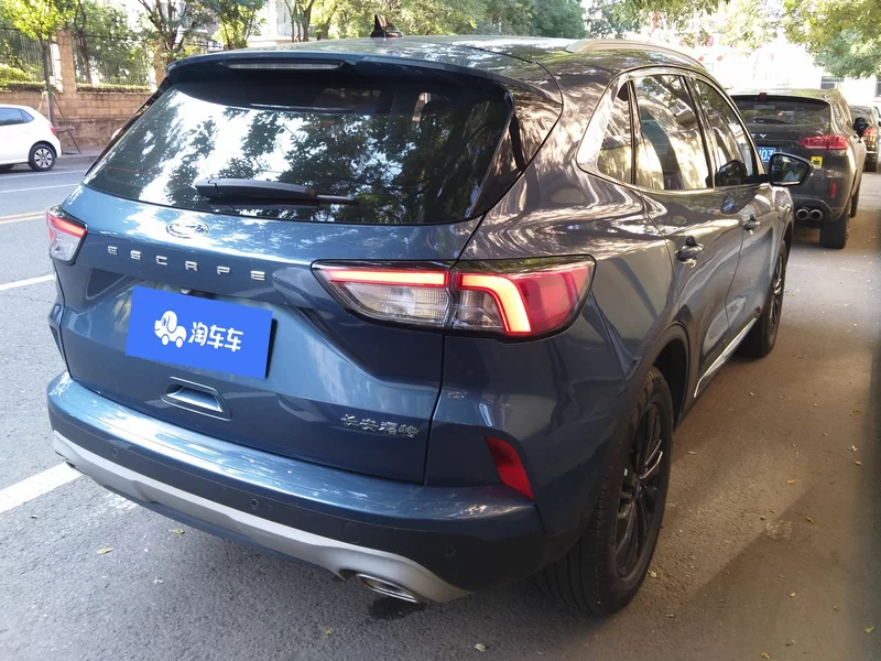 Ford Escape 2023 immagine di auto #3