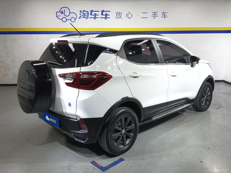 BYD Yuan New Energy 2018 car image #3