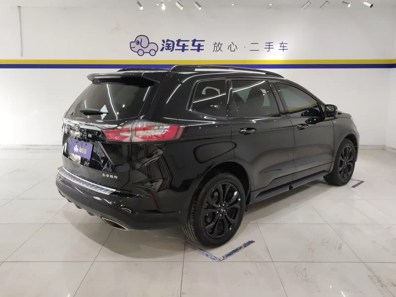 Ford Edge 2022 изображение автомобиля #3