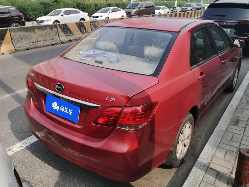 BYD L3 2013 car image #3