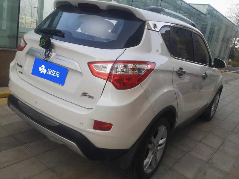 Changan CS35 2015 car image #3