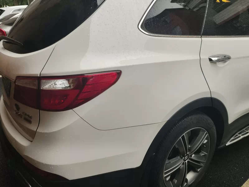 Hyundai Grand Santa Fe 2014 car image #3