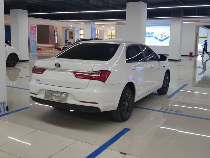 BYD Qin 2020 #3 BYD Qin 2020 car image #3