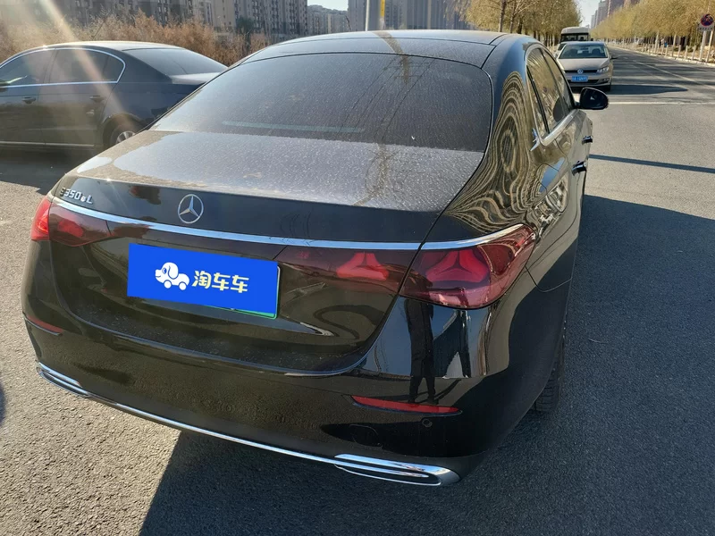 Mercedes-Benz E Class New Energy 2025 immagine di auto #3