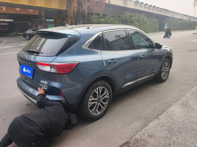 Ford Escape 2022 immagine di auto #3