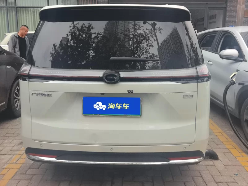 GAC Trumpchi E8 New Energy 2024 car image #3