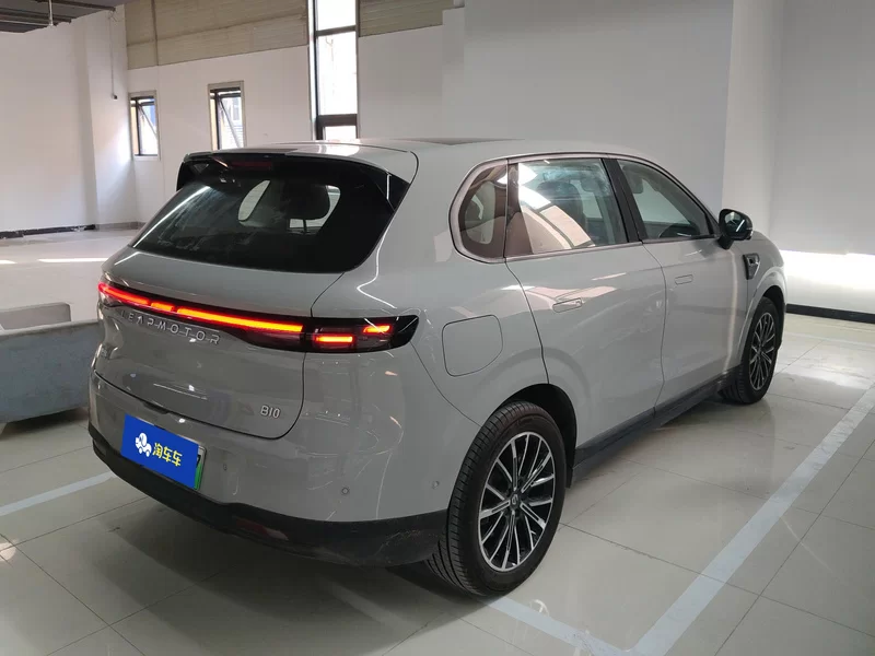 零跑汽车 零跑B10 2025 汽车图片 #3