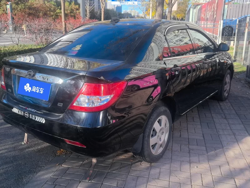 BYD F3 2018 immagine di auto #3