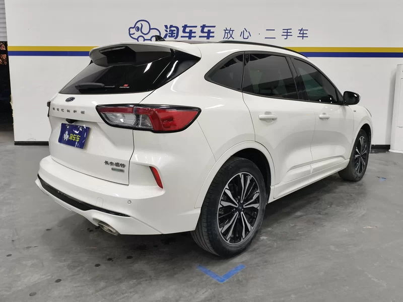 Ford Escape 2020 صورة سيارة #3