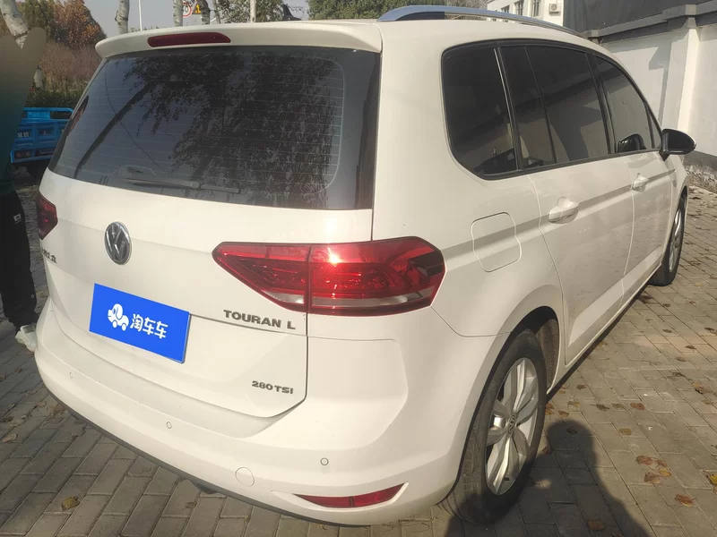 Volkswagen Touran 2018 #3 Volkswagen Touran 2018 car image #3