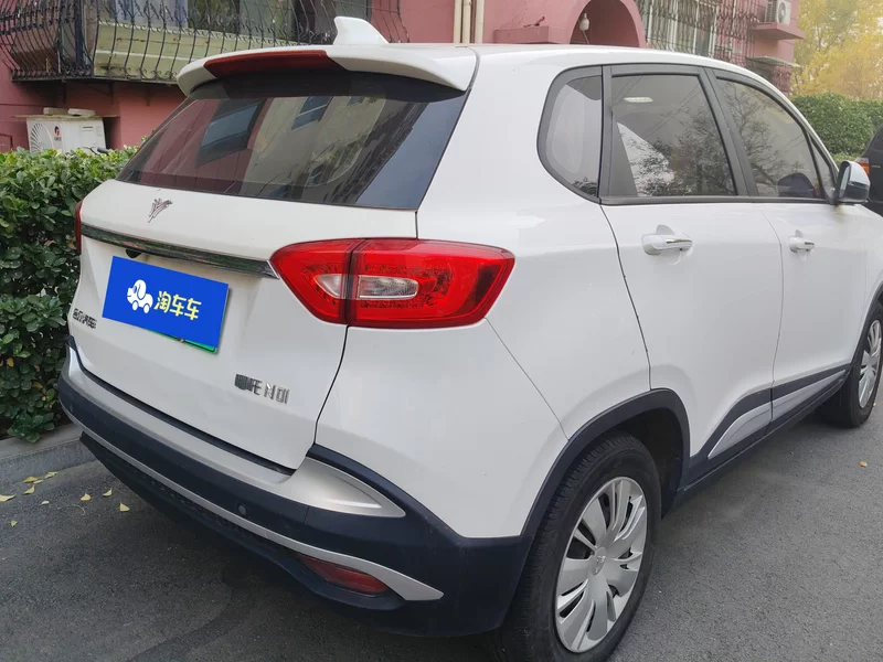 哪吒汽车 哪吒N01 2020 汽车图片 #3