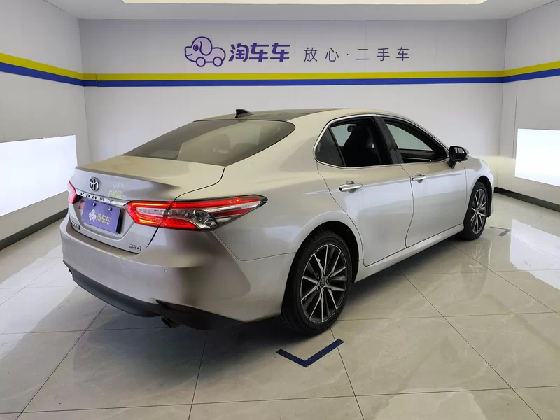 Toyota Camry 2021 image de voiture #3