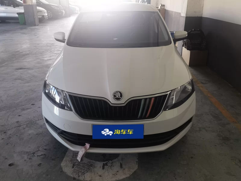 Skoda Rapid 2019 car image #3