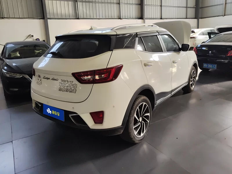 众泰 众泰T300 2018 汽车图片 #3