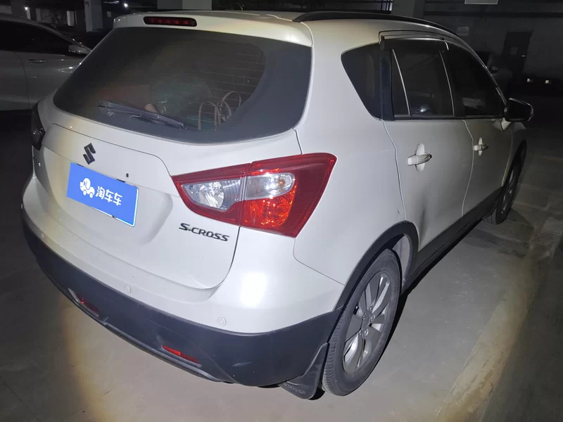 Suzuki S-Cross 2016 صورة سيارة #3