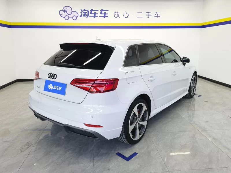 Audi A3 2019 immagine di auto #3