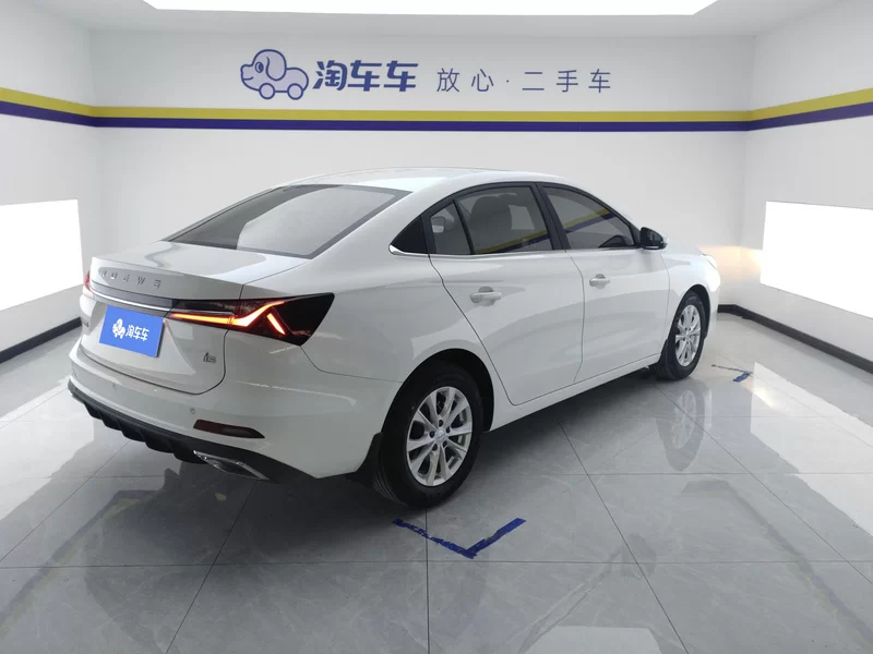 Roewe i5 2024 car image #3