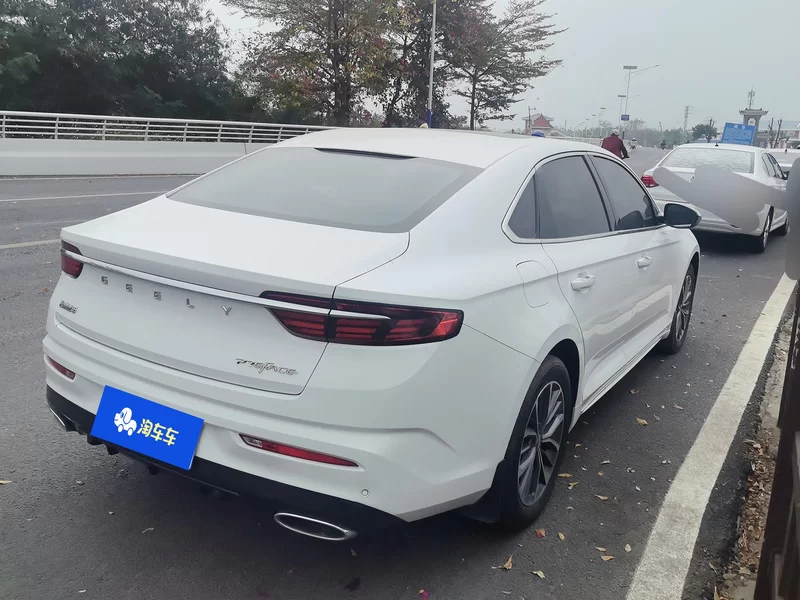 GEELY Preface 2021 car image #3